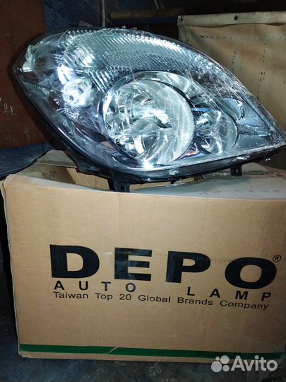 Фара правая Mercedes Sprinter W906 2006 Н7/Н7/Н7