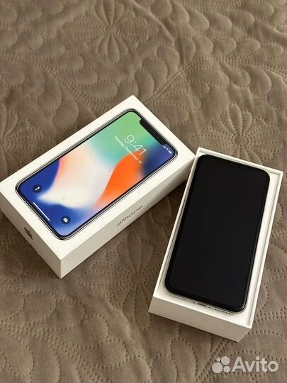 iPhone X, 256 ГБ