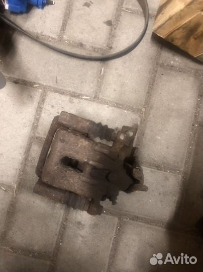 Honda civic 5d суппорт залний правый