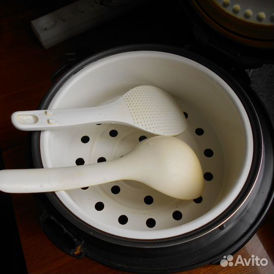 Мультиварка Polaris PMC 0550AD