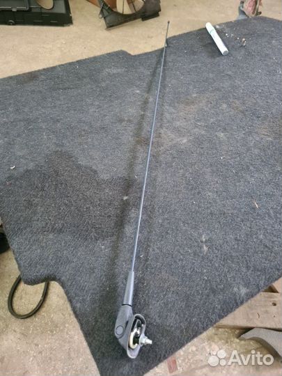 Антенна LADA Largus K4M 2016