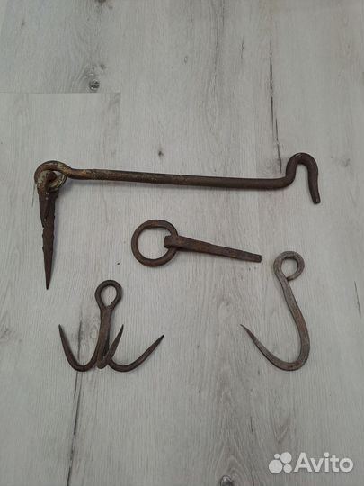 Старинные кованные вещи