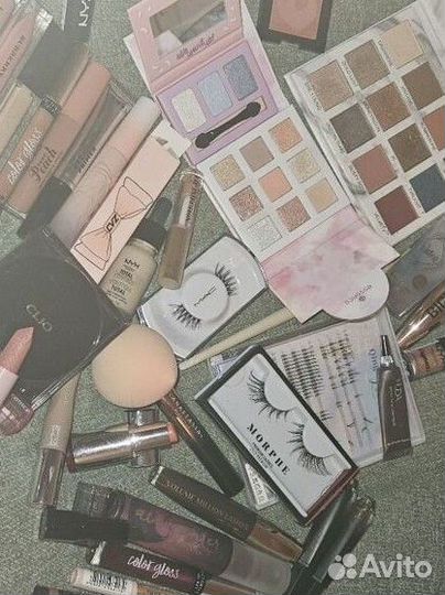 Огромный набор косметики 50 средств