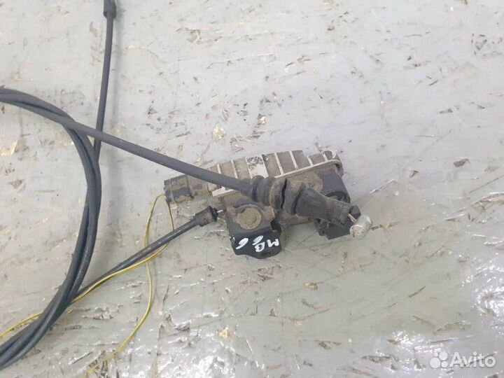 Трос замка капота Mercedes E-Class W212 2.1D 2012