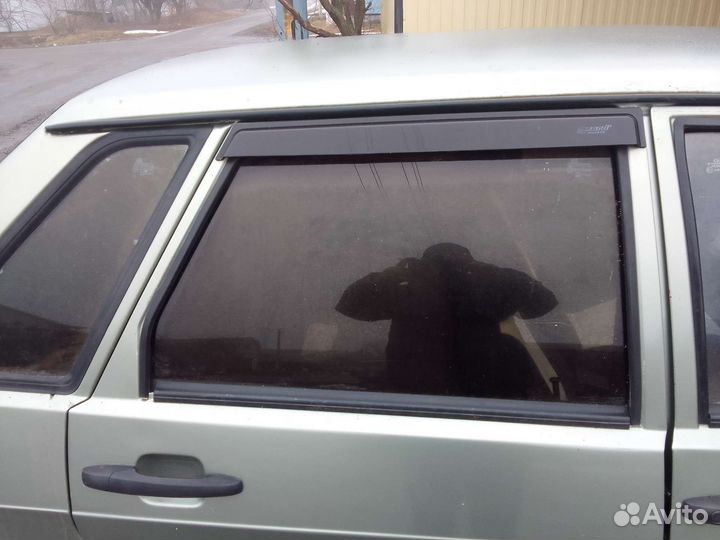 Стекло задний правой двери Ваз 21099