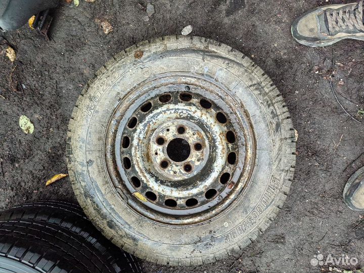 Bridgestone R623 195/70 R15C