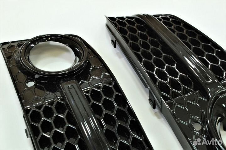 Накладки на птф Audi А4 - RS4 черные