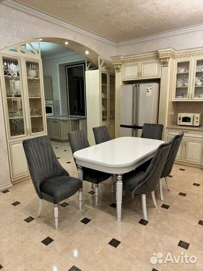 Столы и стулья для кухни. В наличии