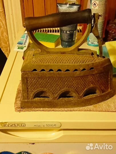 Старинный утюг на углях, (раритет)