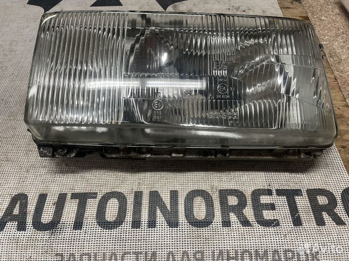 Фара правая Mercedes-benz W116 S Class 1305620144