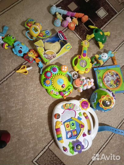 Музыкальные игрушки для малышей