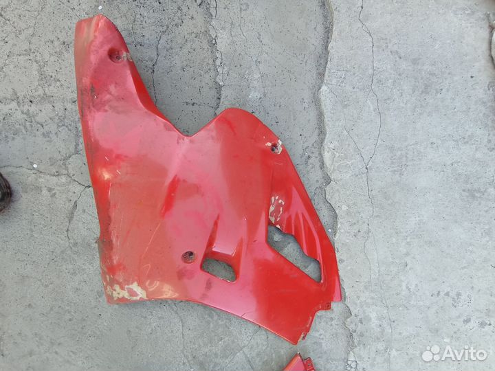 Боковой пластик на Kawasaki zxr 400l