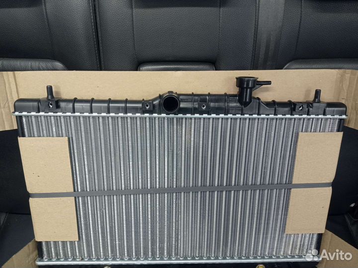 Радиатор охлаждения Hyundai Accent АКПП