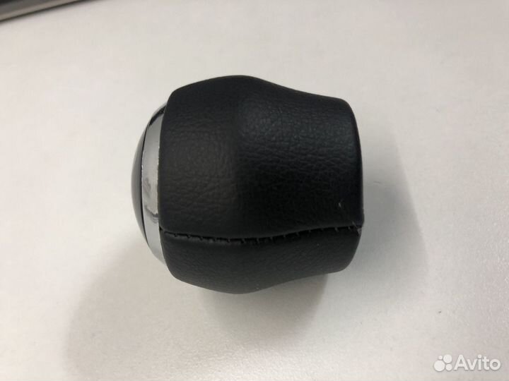 Ручка кпп Toyota Corolla в коже