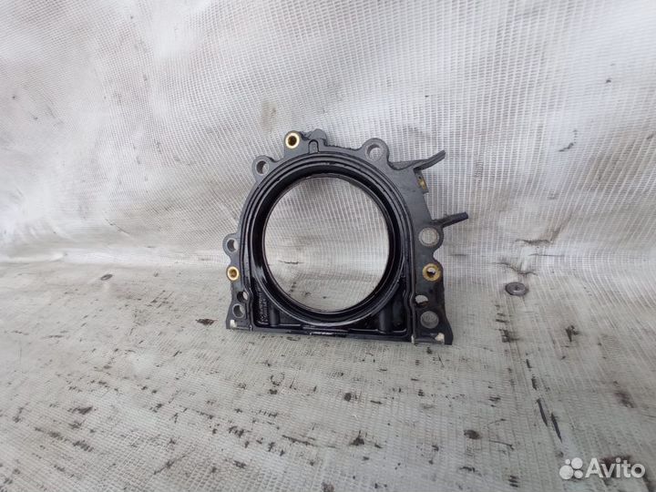 Крышка сальника колена 2.0 TDI BKP Passat B6