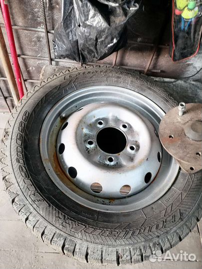 Ступицы для прицепа комплект