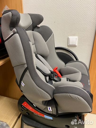 Автокресло для малышей 0-25кг,лежачие положение