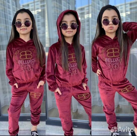 Костюм спортивный