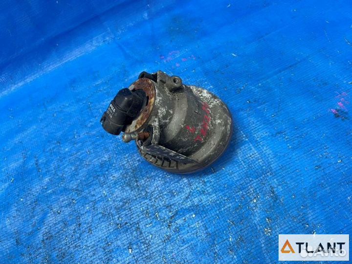 Туманка передняя левая toyota hiace