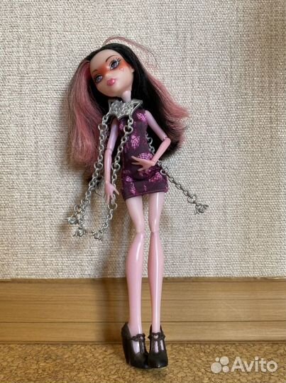 Кукла монстр хай Дракулаура