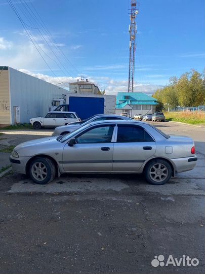 Mitsubishi Carisma 1.6 МТ, 2001, 202 000 км