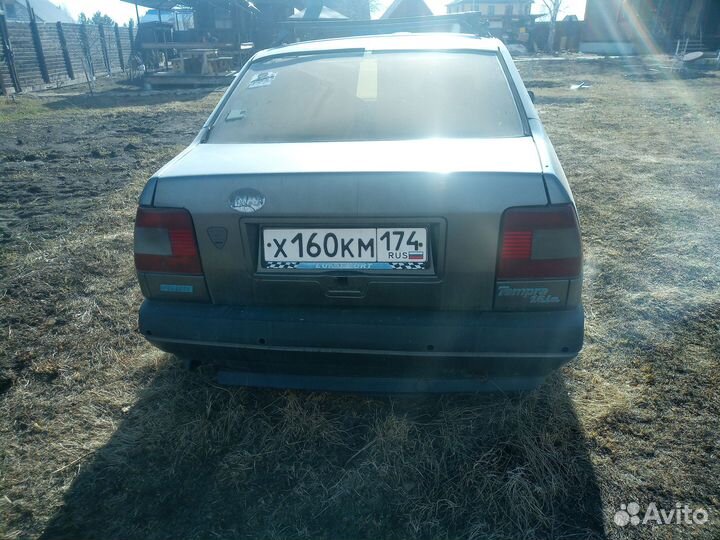 Фонари задние Фиат Темпра