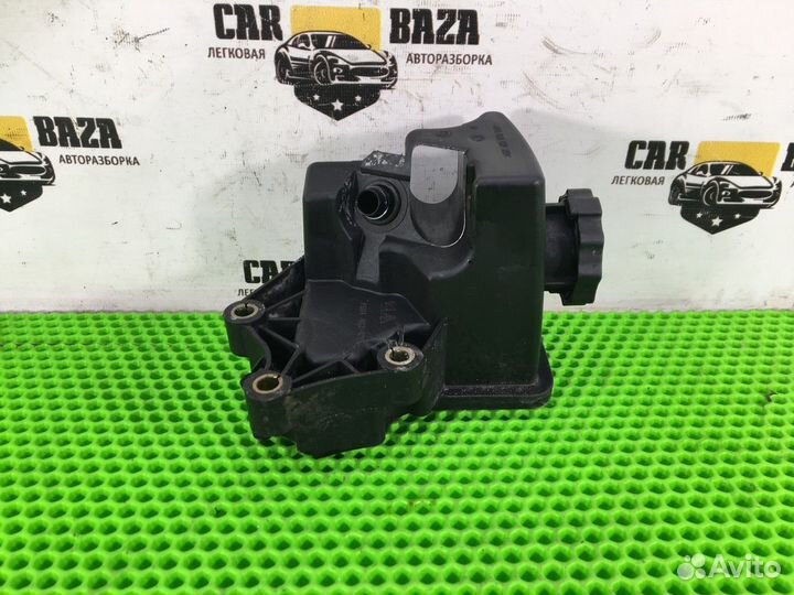 Бачок гидроусилителя Mercedes-Benz E-class