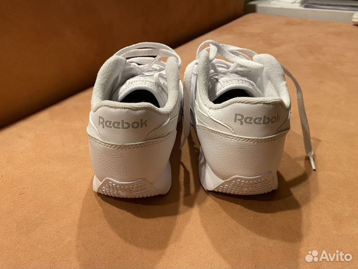 Кроссовки reebok женские 40