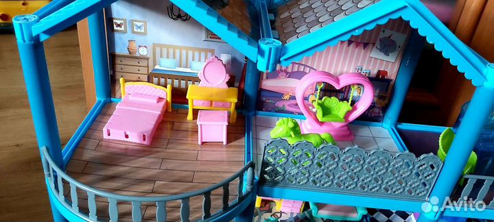 Домик кукольный