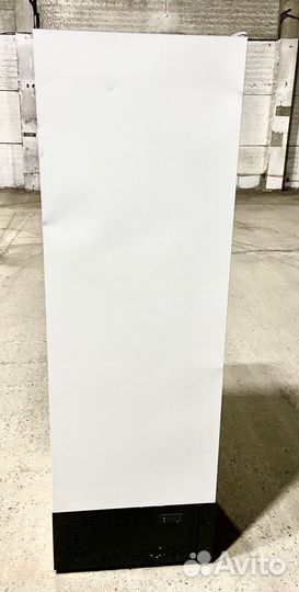 Холодильный шкаф