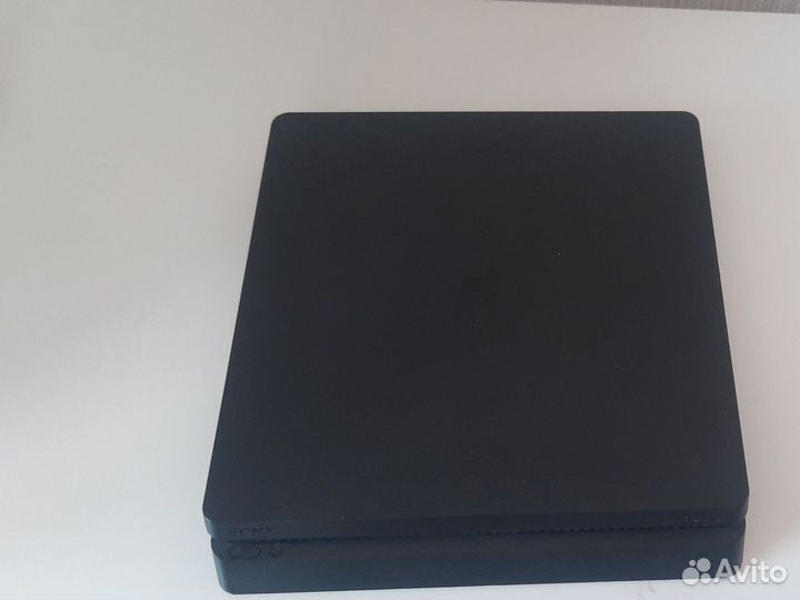 Sony playstation 4 slim
