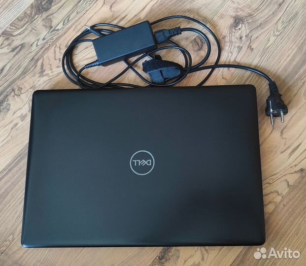 Ноутбук Dell Inspiron 5570 чёрный