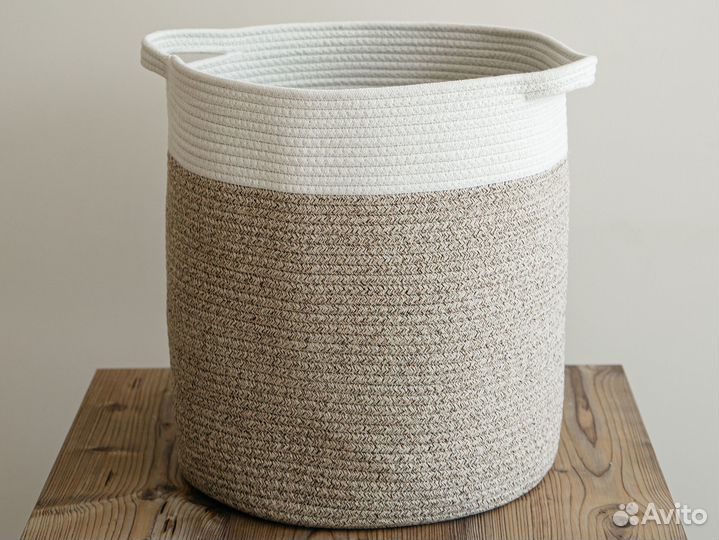 Корзина плетеная для белья из хлопка. В наличии