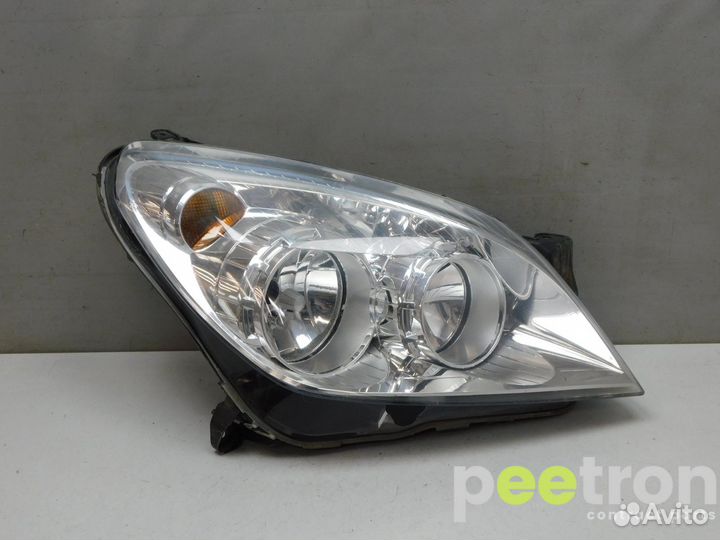 Б/У Б/У Фара правая б/у 93190070 opel