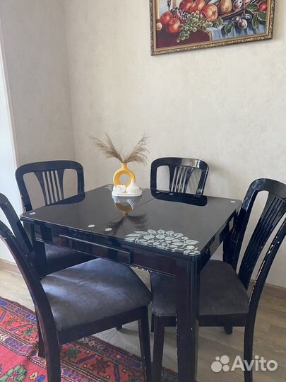 Кухонный стол и стулья бу