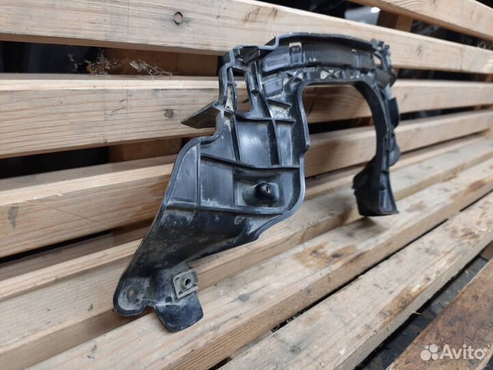 Кронштейн глушителя Mercedes-Benz GLE C292 2016