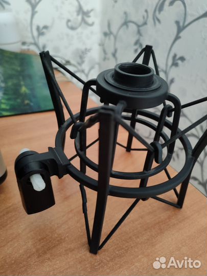 Студийный микрофон Akg p 220