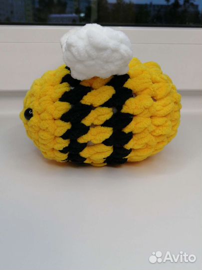 Пчёлка вязаная крючком