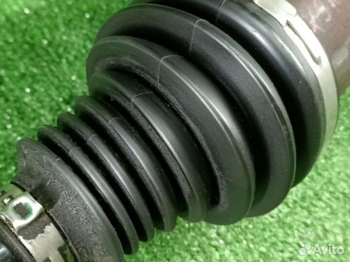 Привод передний правый Audi Q3 8U