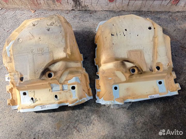 Покрытие напольное переднее вольво хс70 с80 правое