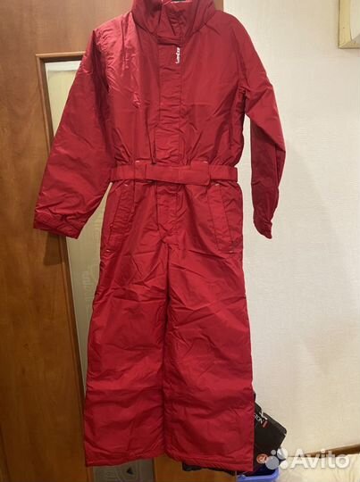 Горнолыжный комбинезон