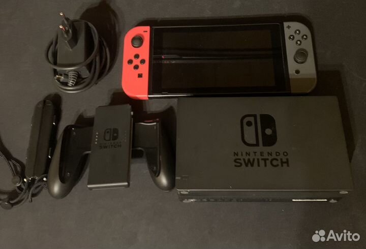 Nintendo switch прошитая + флешка + чехол