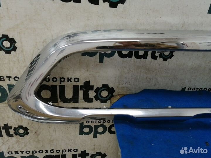 Накладка на юбку переднего бампера хром