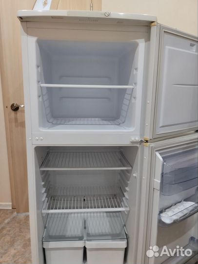 Холодильник бирюса
