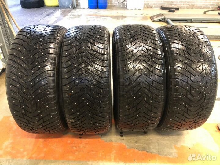 Nokian Tyres Hakkapeliitta 8 SUV 285/50 R20 116