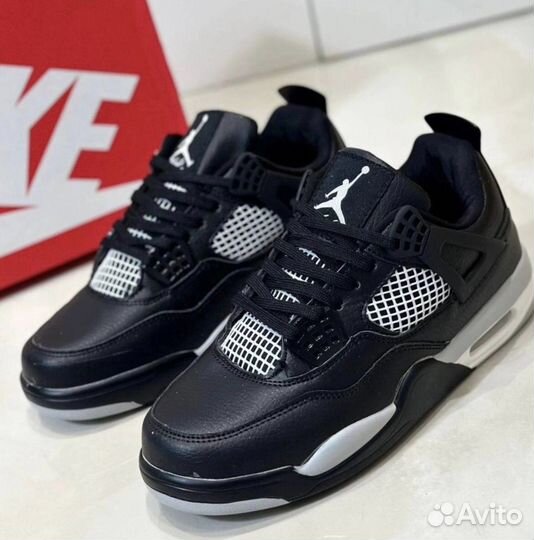 Кроссовки Nike air jordan 4