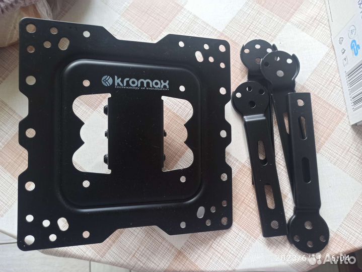 Кронштейн kromax для телевизора на стену бу