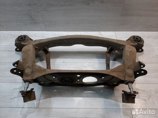 Балка подвески задняя Toyota Mark I I JZX101 2jzge