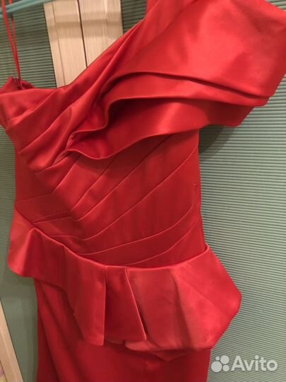 Платье праздничное