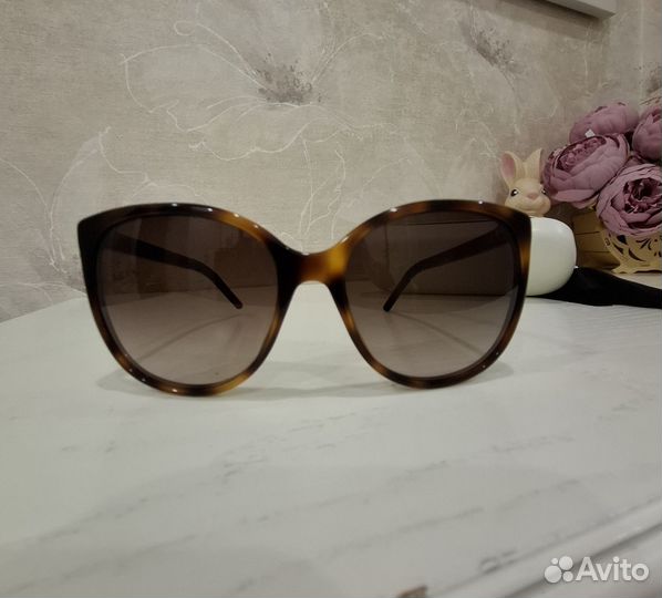 Солнцезащитные очки женские брендовые
